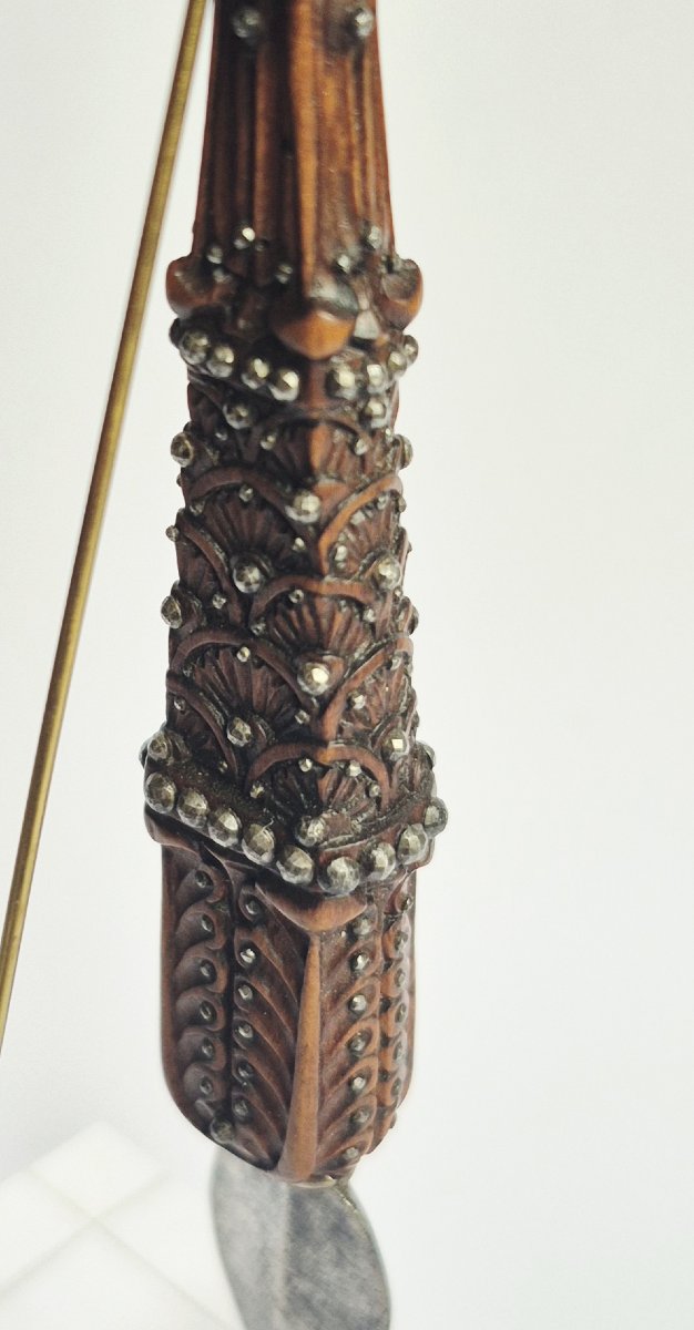 Taille plume en buis et clouté argent, XVIIe siècle-photo-2
