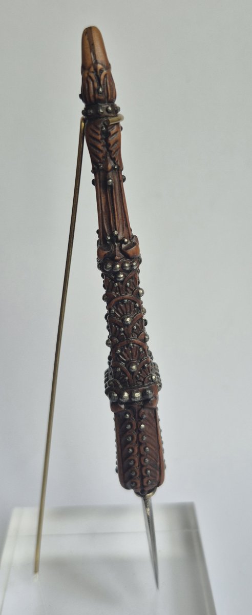 Taille plume en buis et clouté argent, XVIIe siècle-photo-4