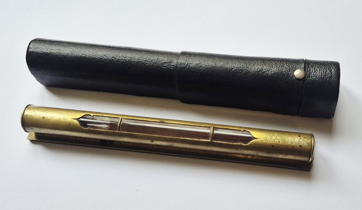 Niveau en étui par Lennel à la sphère, circa 1770-1780-photo-2