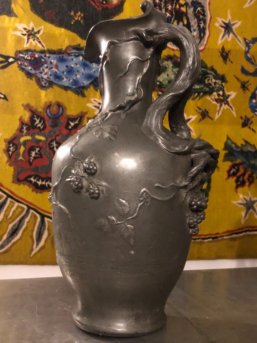 Grand Vase étain Art Nouveau 