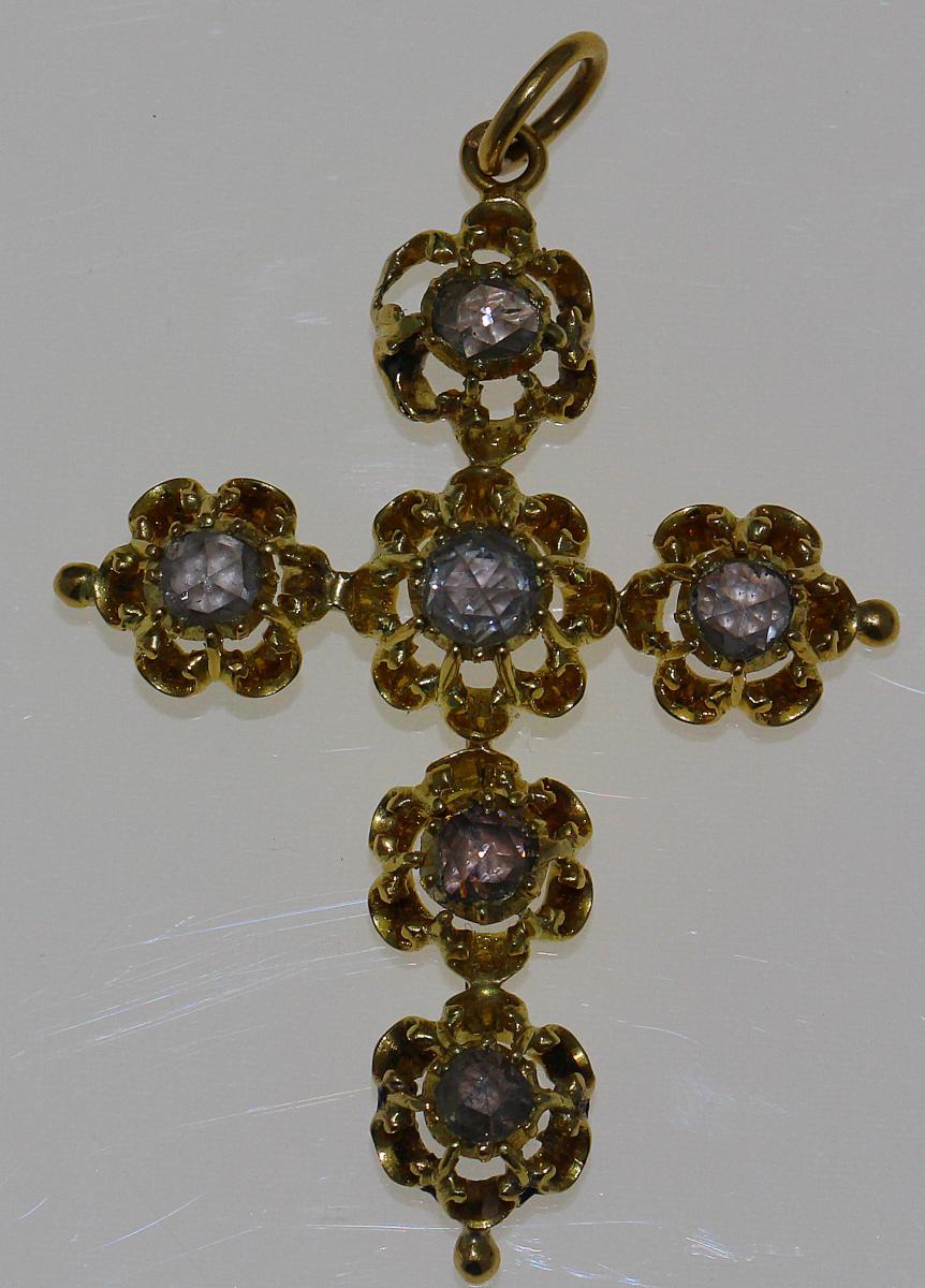 Diamond Cross From 1880 To 1910.