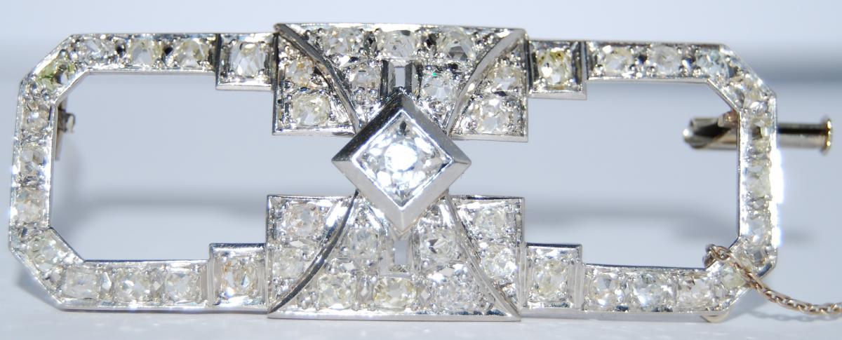 Broche 1930 Or Et Platine sertie de Diamants.-photo-2