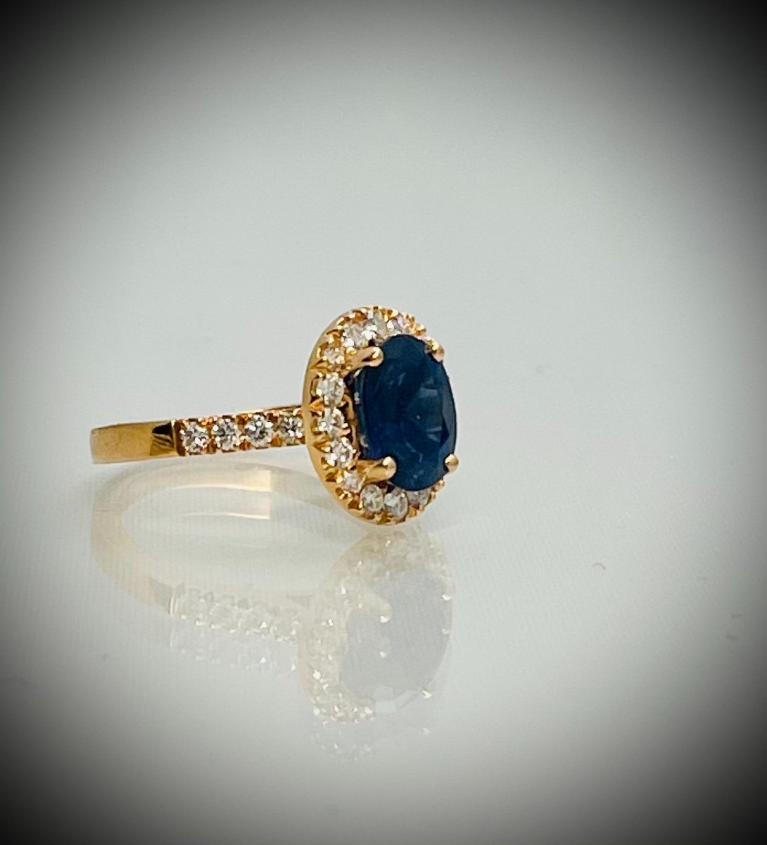 Sapphire And Diamond Ring.-photo-3