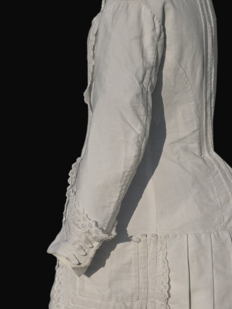 Robe De Fillette à Tournure Vers 1878 , Ligne Princesse , Ottoman De Coton Blanc XIXe Napoléon III Costume poupée-photo-8
