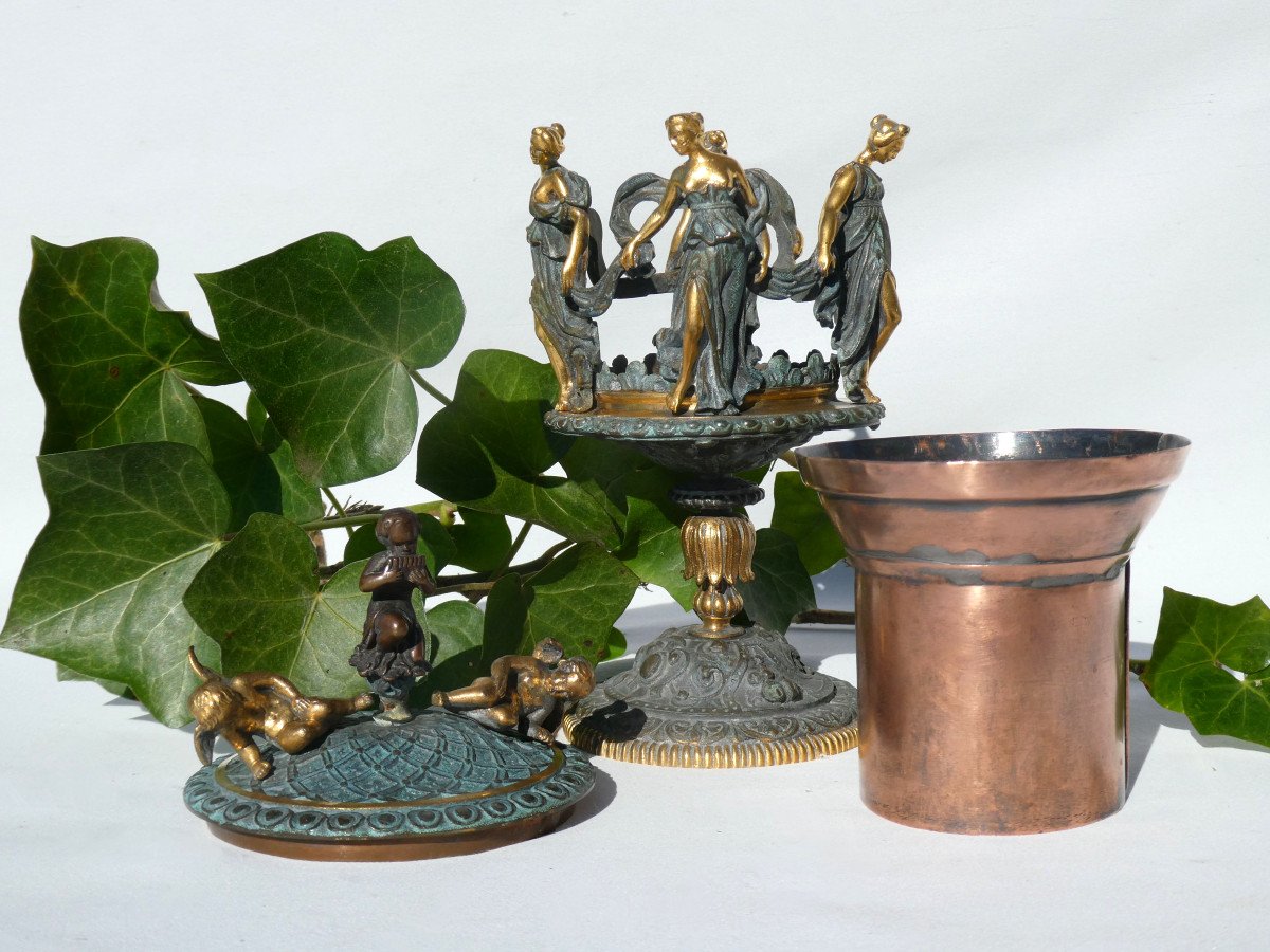 Drageoir / Brule Parfum époque Napoléon III Style Grand Tour , Bronze à l'Antique XIXe , Coupe Montée , Décor de vestales-photo-1