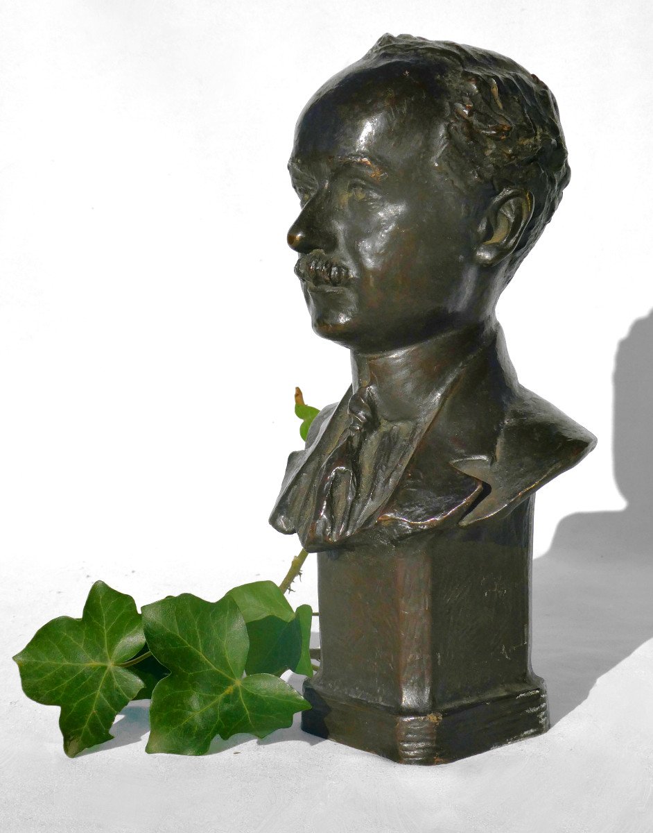 Bronze Sculpture 1900, Bust Of Elegant, Man In Suit, Dandy, Signed Wanlunuit-photo-3