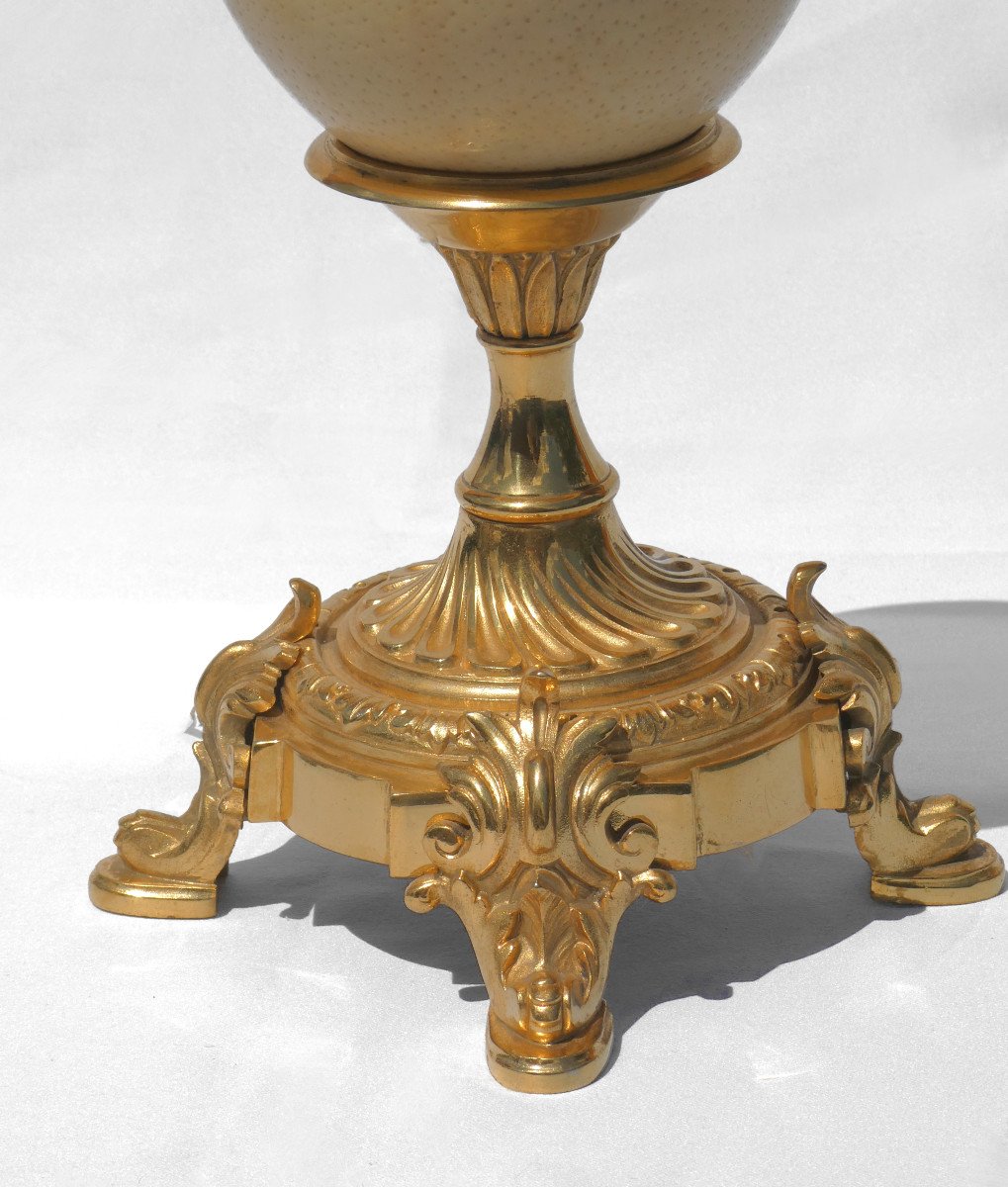 Grande Lampe De Table , Bronze Doré & Oeuf d'Autruche Maison Charles Style Louis XV Design 1970-photo-3