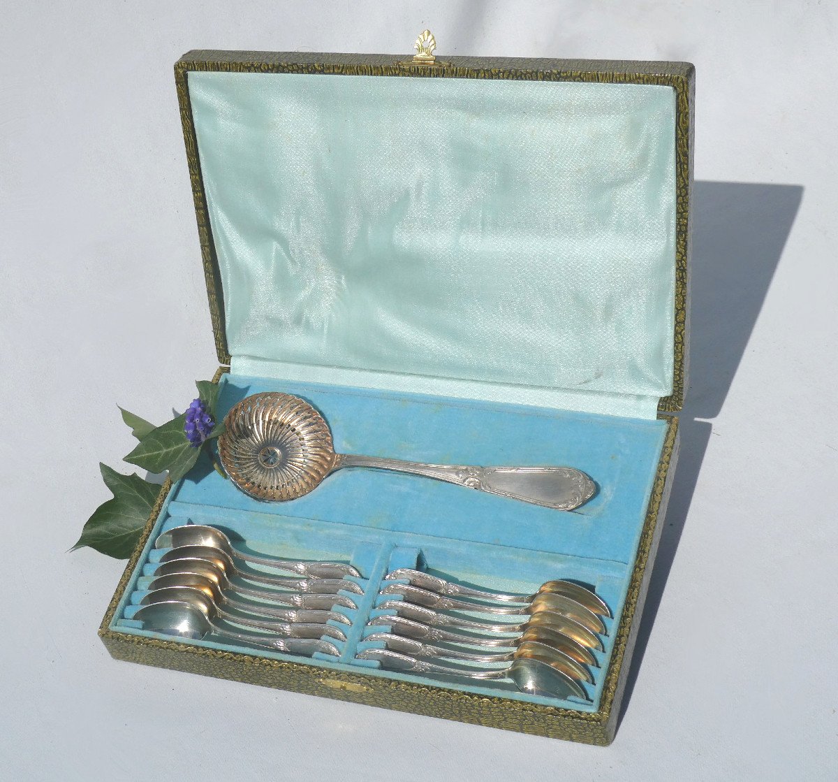 Dessert / Fruit Service, Menagere In Silver Metal In Its Case, Spoon To Sprinkle 1