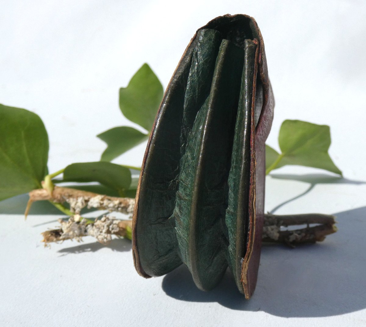 Porte Monnaie Epoque Fin XVIIIe Siecle, Temple d'Amour Louis XVI , Cuir Et Miniature Reticule-photo-4