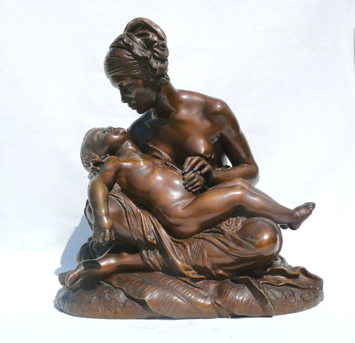 Grand Groupe En Bronze , La Tendresse Maternelle , Signé Jean Joseph Jaquet , Sculpture Orientaliste , Maternité , Colonie