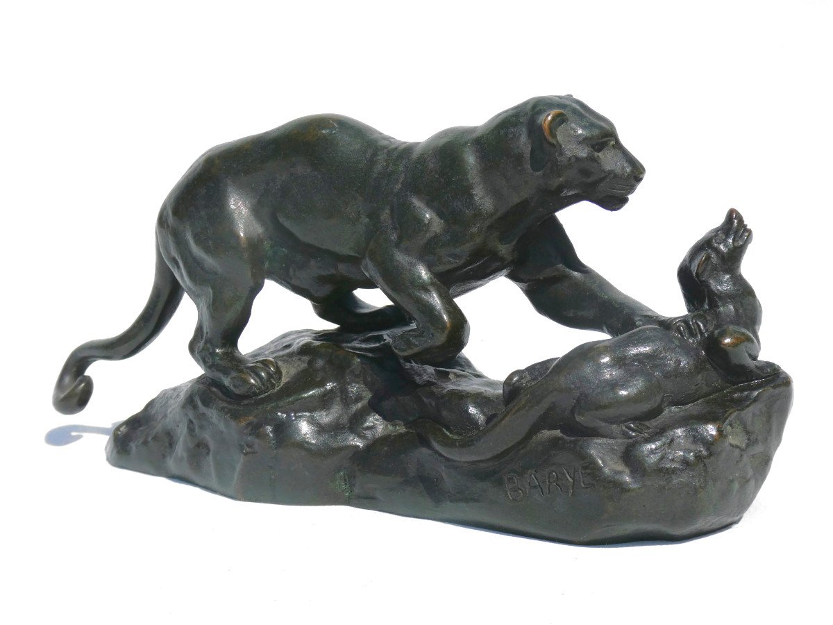 Sculpture Animaliere Bronze Patiné d'Aprés Antoine Louis Barye , Panthere Surprenant Un Zibeth -photo-1
