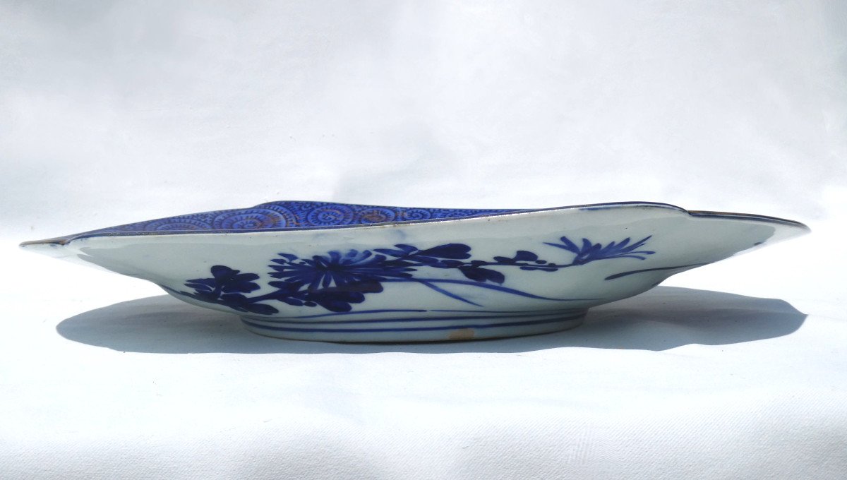 Grand Plat En Porcelaine Japonaise , Coloris Imari , Décor De Carpe , Poisson XIXe , Japon-photo-2