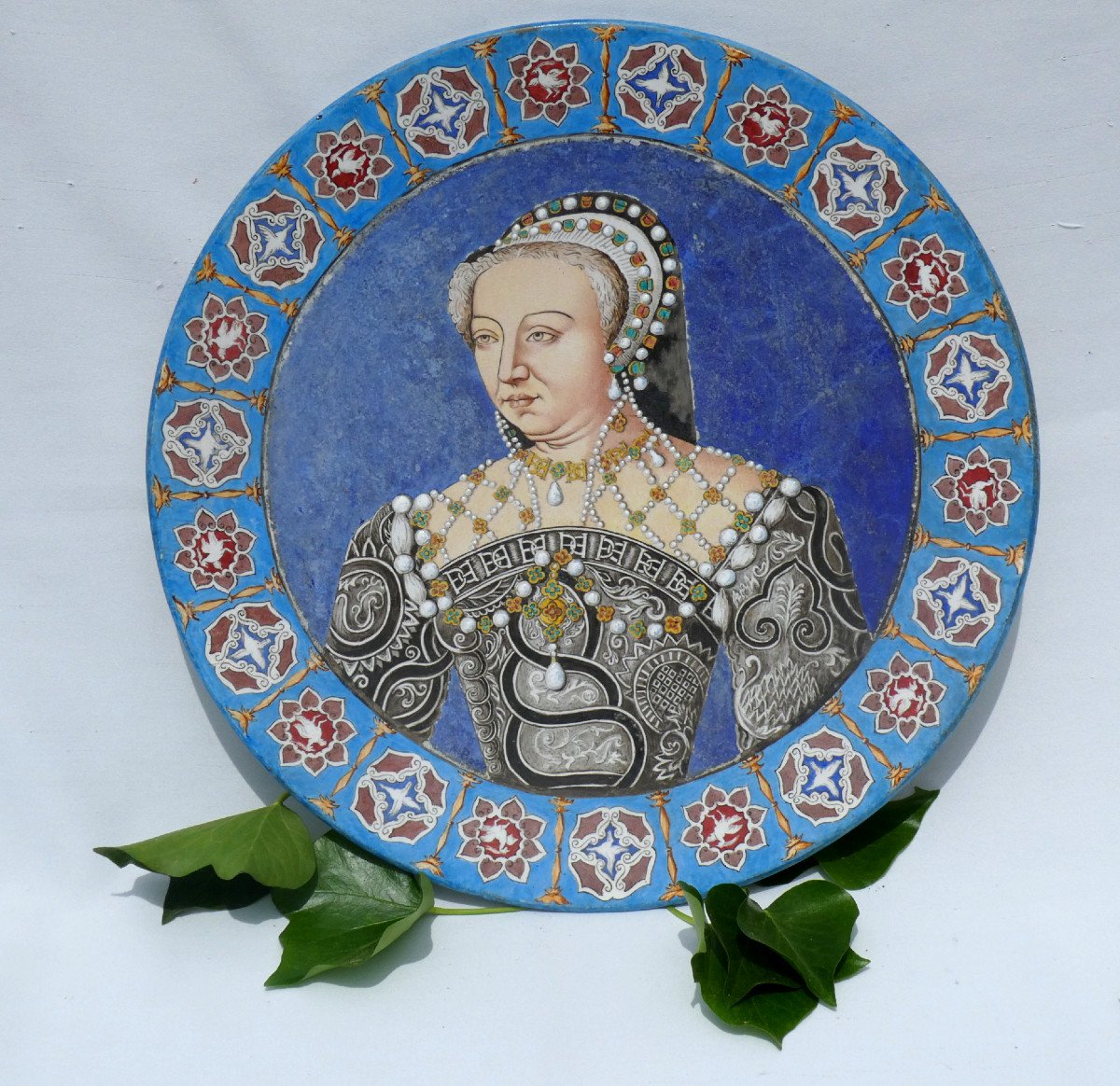 Grand Plat Neo Renaissance , Portrait De La Reine De France Catherine De Medicis Choisy Le Roi