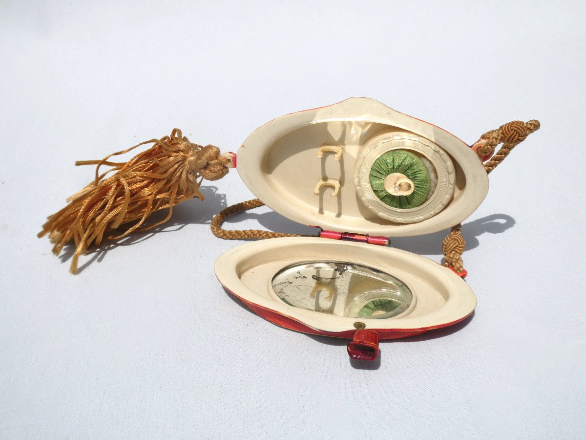 Art Deco Handbag In Bakelite Minaudiere, Poudrier 1920 - 1930 Josephine Baker Roaring Twenties-photo-2