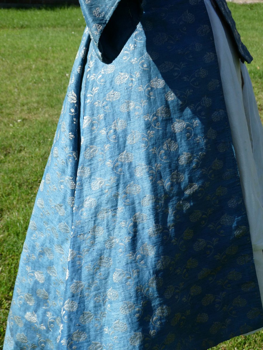 Child's English Dress Eighteenth Century, Costume In Blue Silk And Silver Thread 1760-photo-4