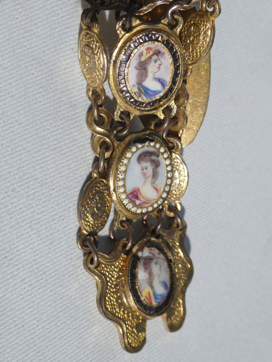 Chatelaine Period 18th Century, Pomponne & Enamel, Portraits Of Young Women 1770 , Jewerly-photo-3