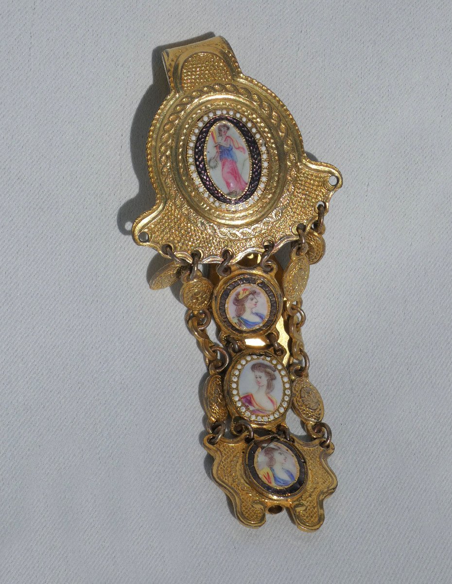 Chatelaine Period 18th Century, Pomponne & Enamel, Portraits Of Young Women 1770 , Jewerly