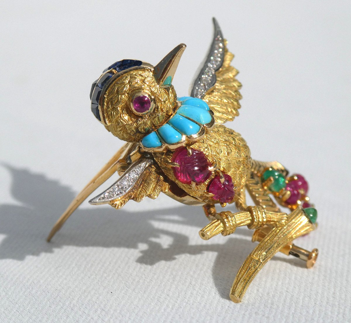 Broche Articul&eacute;e Mauboussin &eacute;poque 1960 , Oiseau En Or , Platine , Diamants , Saphire , Rubis &amp; Turquoise , oiseau branch&eacute; , Bijou-photo-3