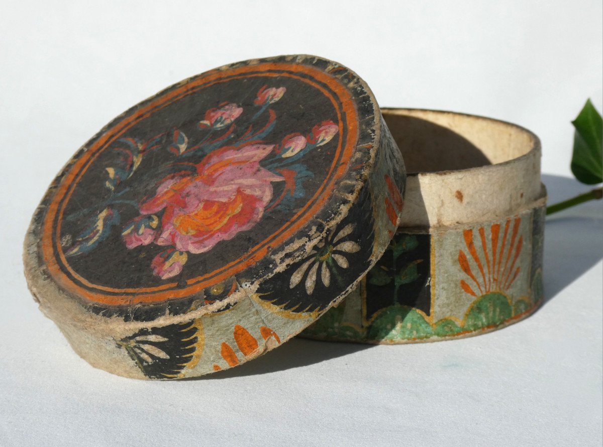 Candy Box / Pralines In Cardboard & Wallpaper Period 1820-1830, Box, 19th Century Chocolates