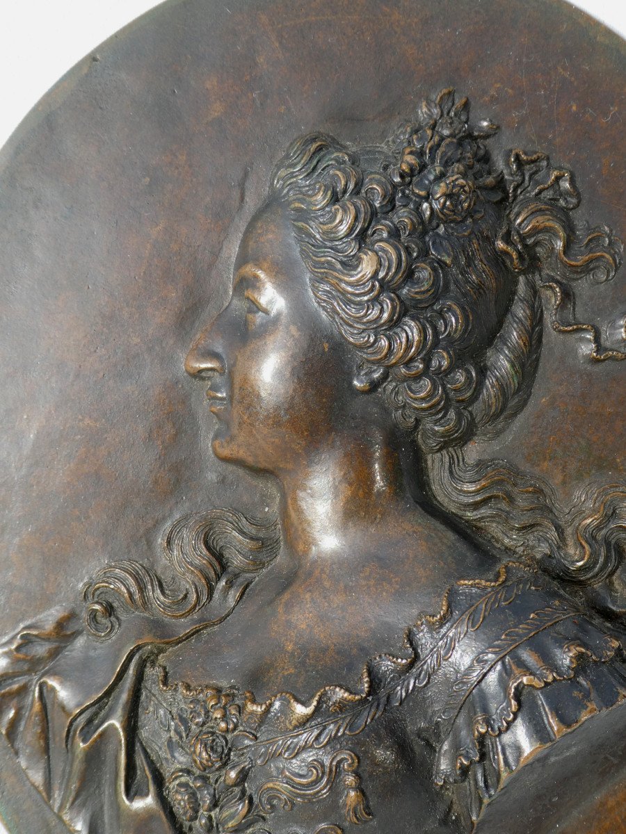 Bronze Profile Of Marie De Tenarre Montmain, Princess De Bauffremont, Marie Antoinette-photo-1
