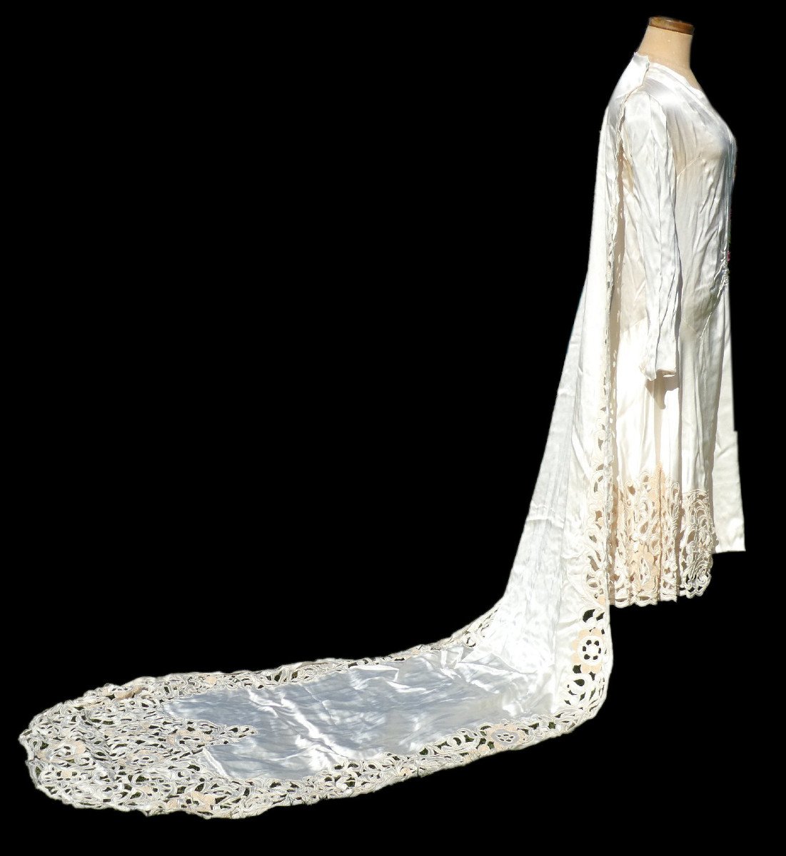 Robe De Mariée Et Sa Traine En Satin Ajouré époque 1920 , Costume Des Années Folles , Dentelle-photo-4