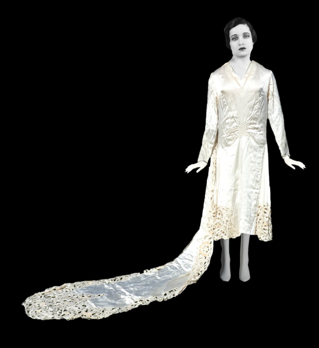 Robe De Mariée Et Sa Traine En Satin Ajouré époque 1920 , Costume Des Années Folles , Dentelle
