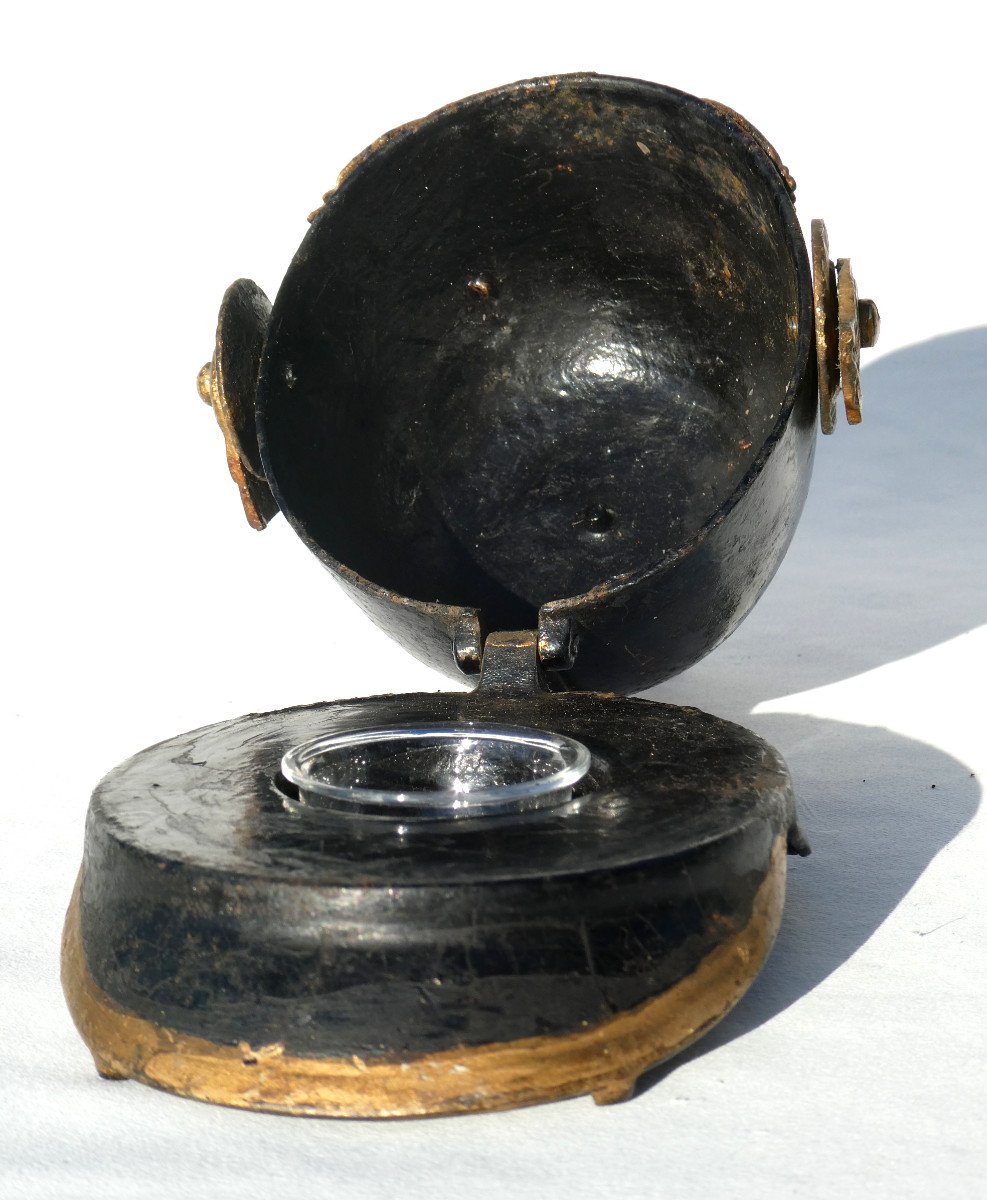 Office Inkwell In The Shape Of A Pointed Helmet, 19th Century Militaria, Writing Object, Prussia-photo-4