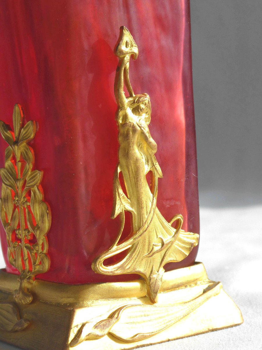 Art Nouveau Period Vase, Mucha Style Woman, 1900, Loetz Iridescent Glass, 19th Century Gilt Bronze-photo-2