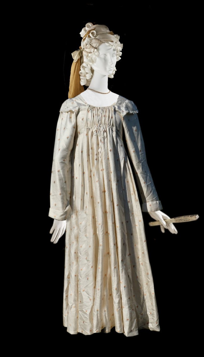 Robe Fin XVIIIe , Merveilleuse d'époque Directoire , Costume En Soie , Taille Empire 1790 1800-photo-2