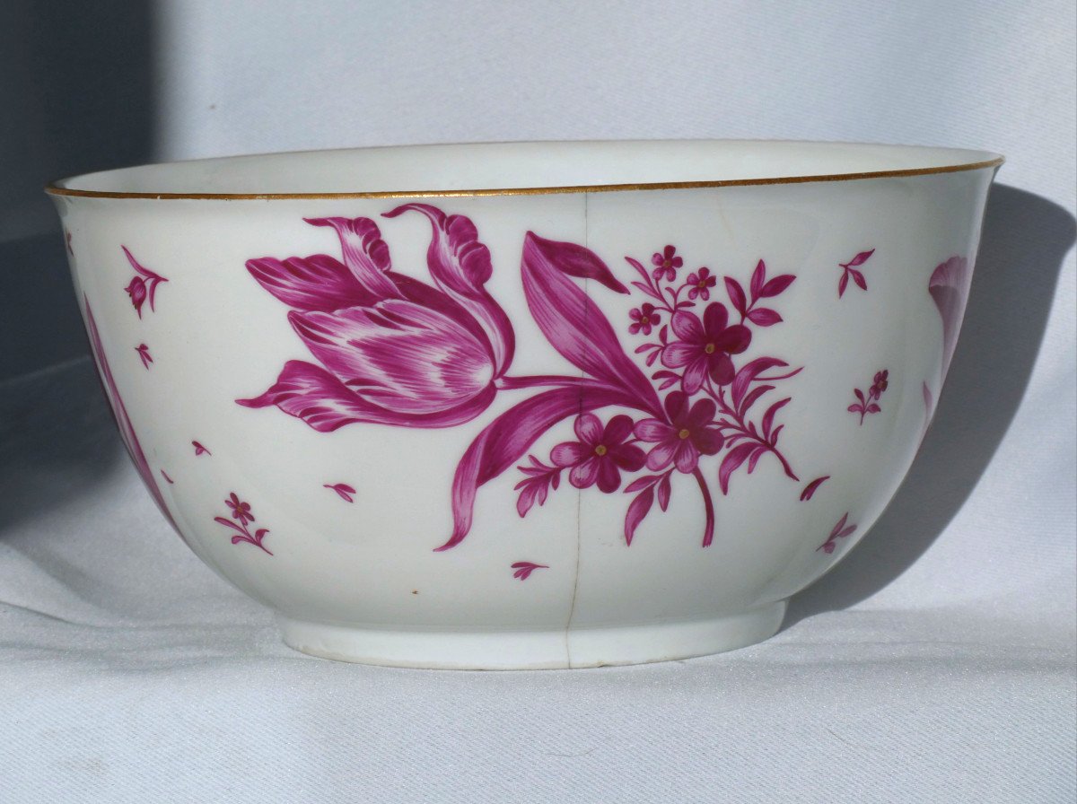 Large Meissen Porcelain Bowl / Salad Bowl Circa 1730, Floral Rose Decor, Kakiemon
