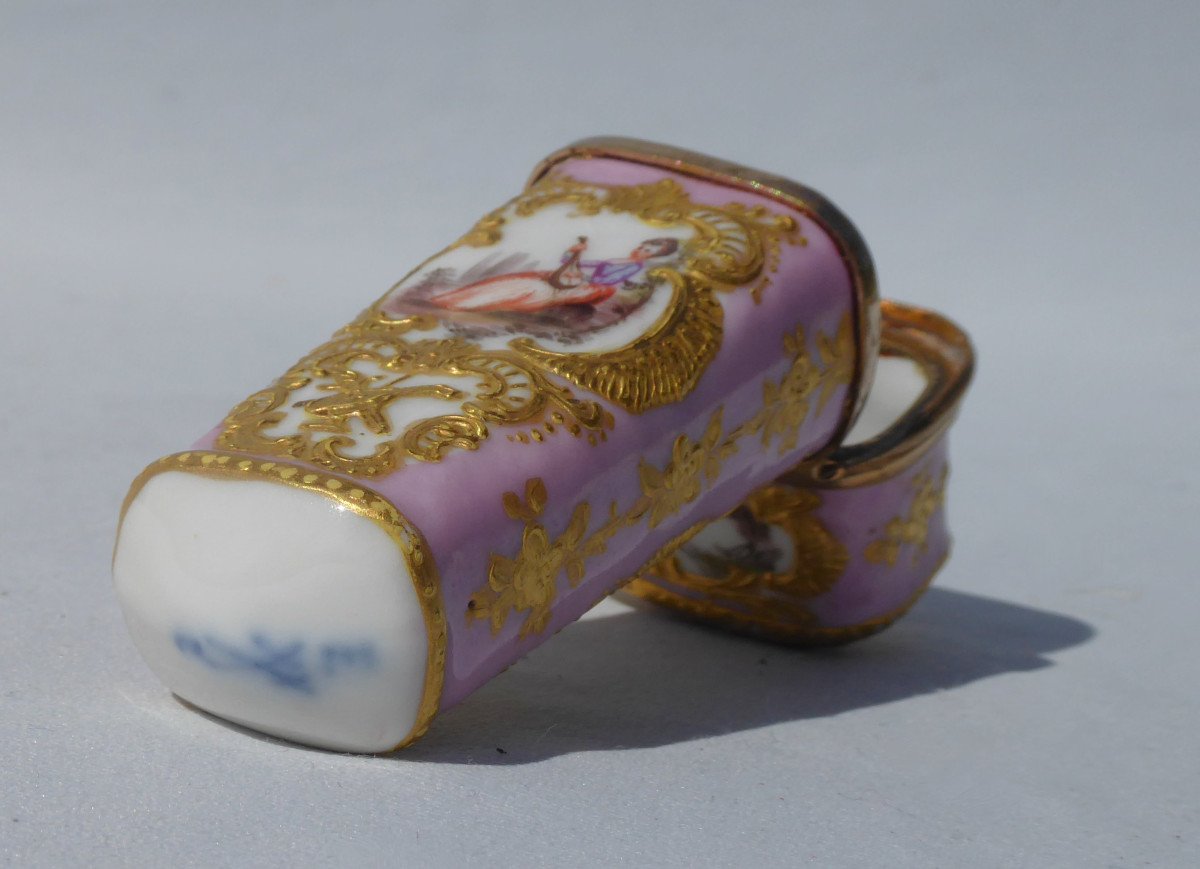 Etui à Parfum En Porcelaine Allemande , Style Louis XV , XVIIIe Siecle , Necessaire , Fiole -photo-8