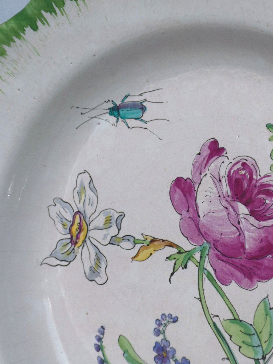 18th Century Earthenware Plate From The Widow Perrin's Workshop In Marseille, Decorated With Flowers & Insects-photo-2