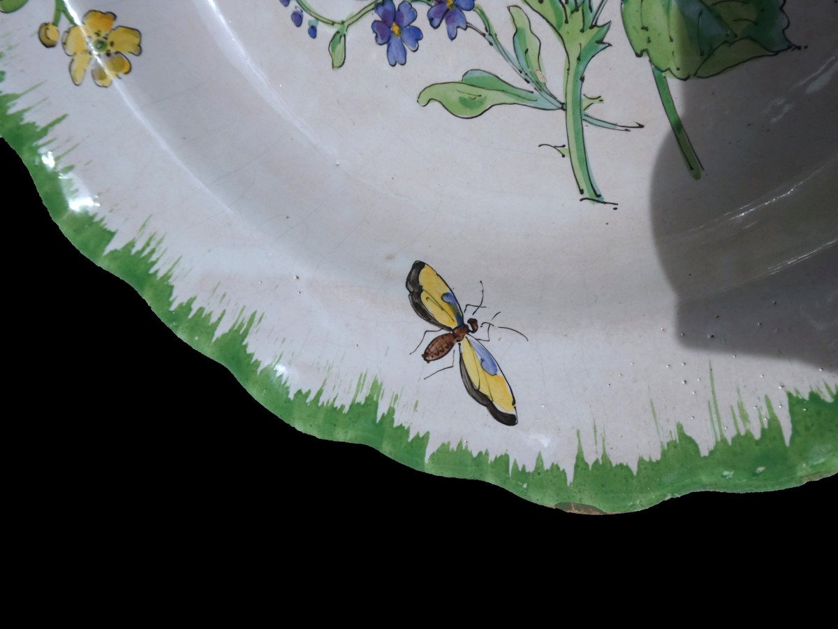 18th Century Earthenware Plate From The Widow Perrin's Workshop In Marseille, Decorated With Flowers & Insects-photo-2