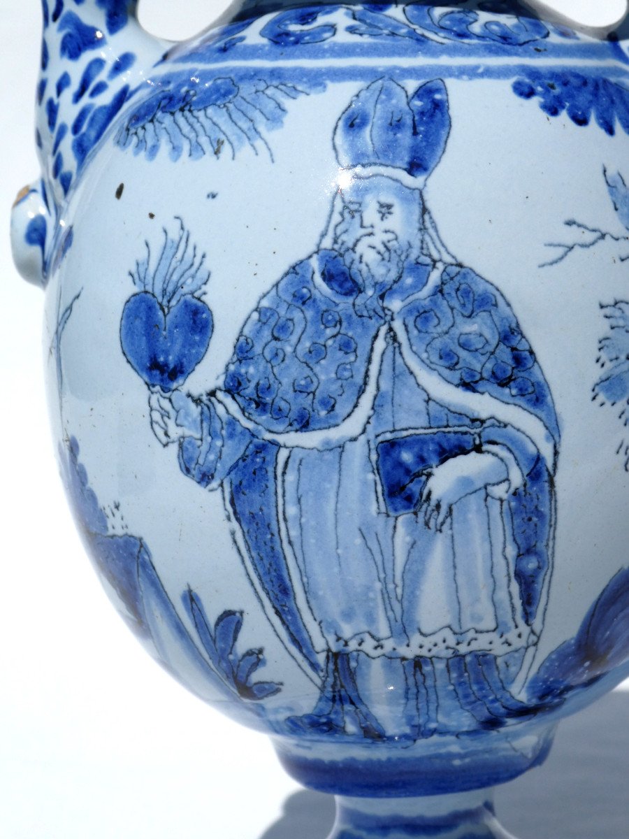 Vase En Faience De Nevers Epoque XVIIIe Siecle , Saint Eveque , Décor Religieux -photo-2