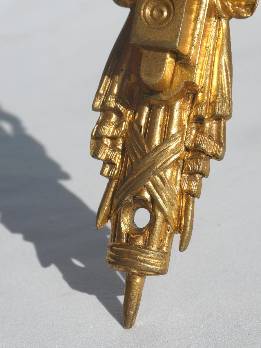 Paire d'Appliques En Bronze Doré époque XVIIIe Siecle , Un Bras De Lumiere , Décor De Cuirasse-photo-3
