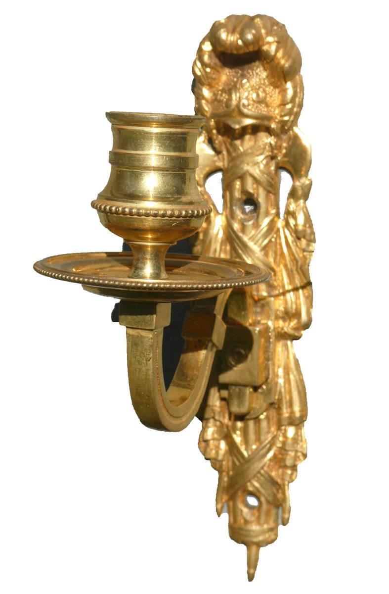 Paire d'Appliques En Bronze Doré époque XVIIIe Siecle , Un Bras De Lumiere , Décor De Cuirasse-photo-6