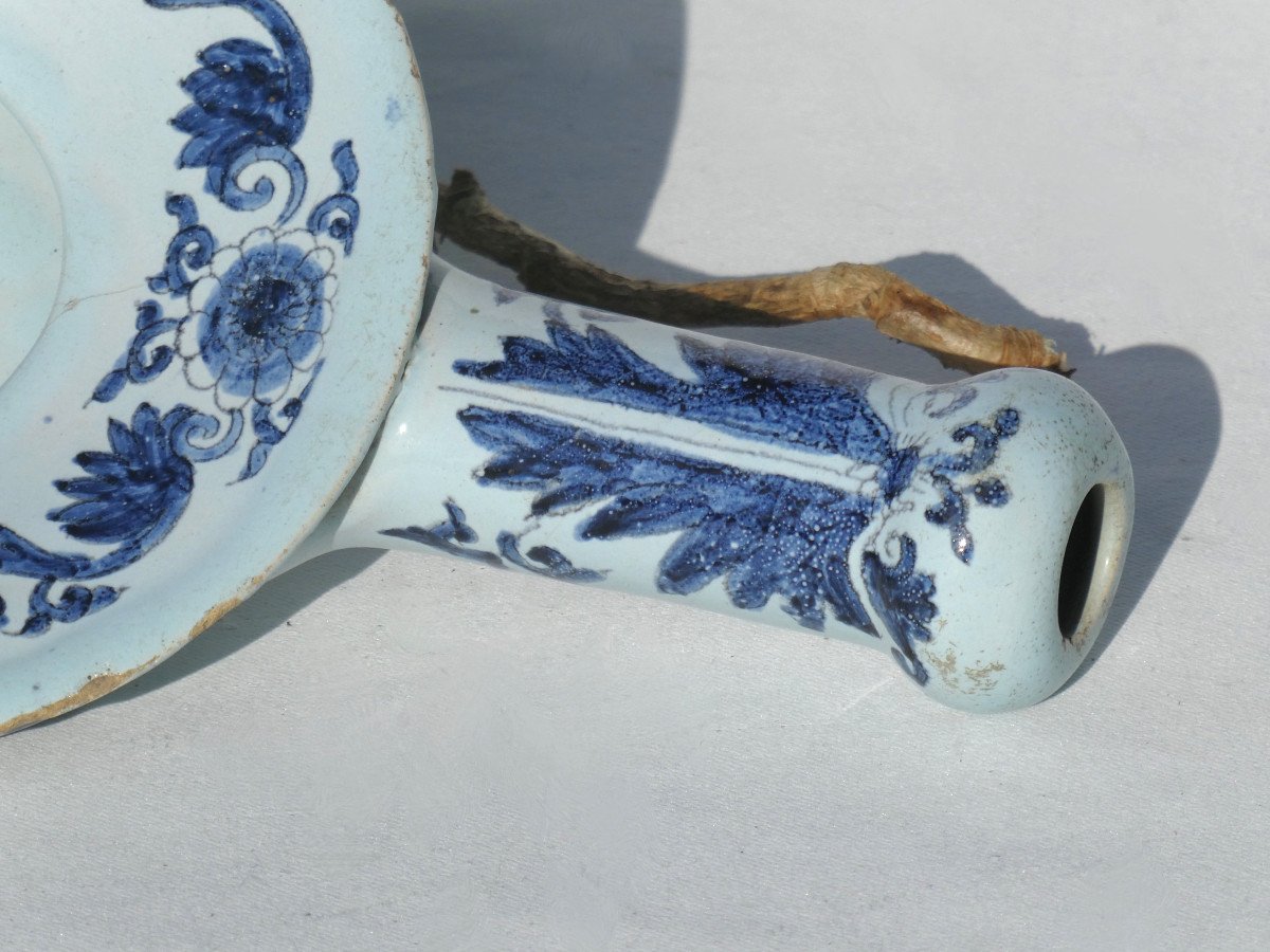 Pot De Chambre d'Enfant , Urinoir En Faience De Lille / Rouen / Delft XVIIIe , Camaieu De Bleu -photo-2