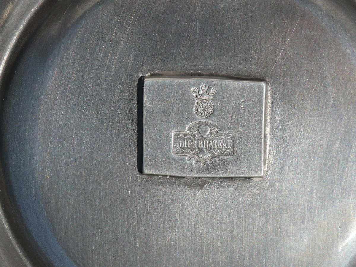 Renaissance Style Navel Dish, Signed Jules Brateau, Decorative Arts, Napoleon III, Pewter-photo-7