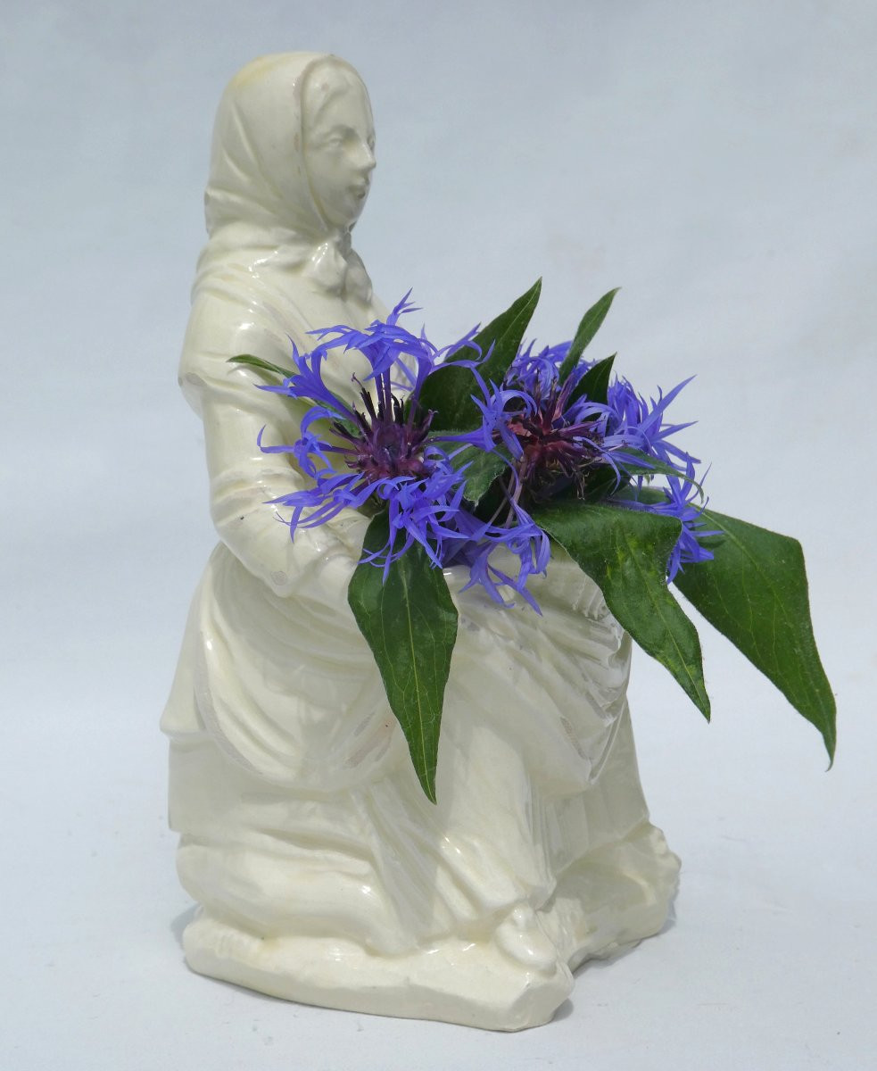 18th Century Planter, Terre De Lorraine / Pont Aux Choux, Seated Peasant Woman, Vase -photo-3