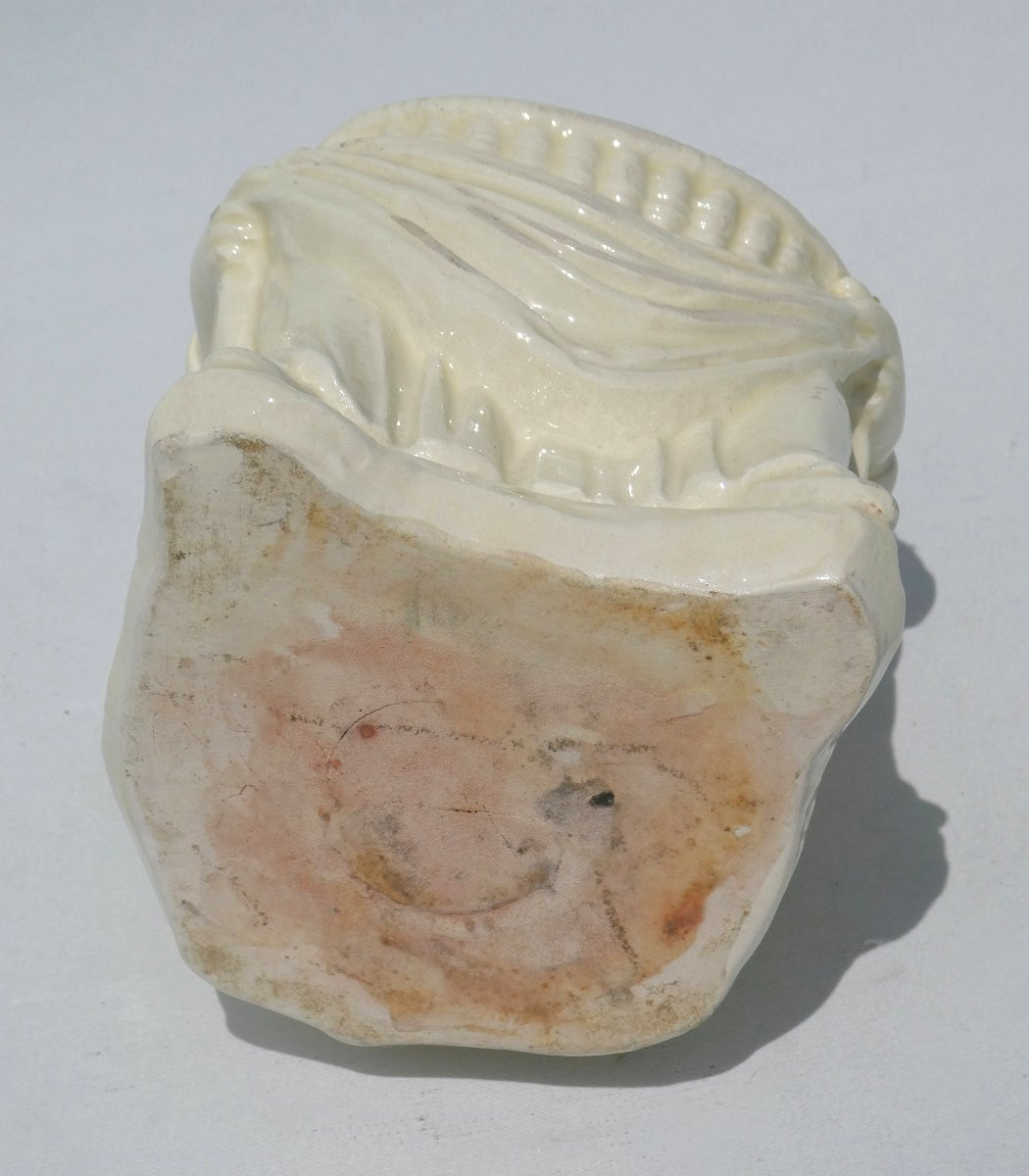 18th Century Planter, Terre De Lorraine / Pont Aux Choux, Seated Peasant Woman, Vase -photo-7
