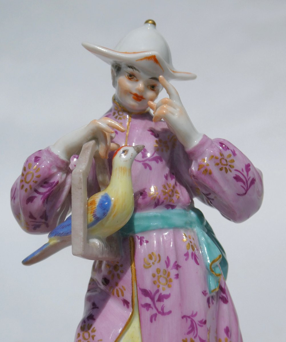 SUJET EN PORCELAINE ALLEMANDE DE MEISSEN CHINOIS A LA CAGE D'OISEAU , CHINOISERIE STYLE XVIIIE-photo-5