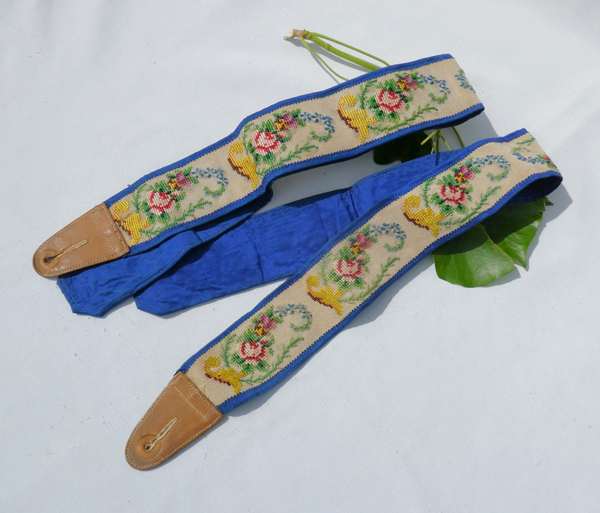 Pair Of Suspenders, 1830-1840 Period, Small-point Embroidery, 19th Century Men's Costume, Fashion