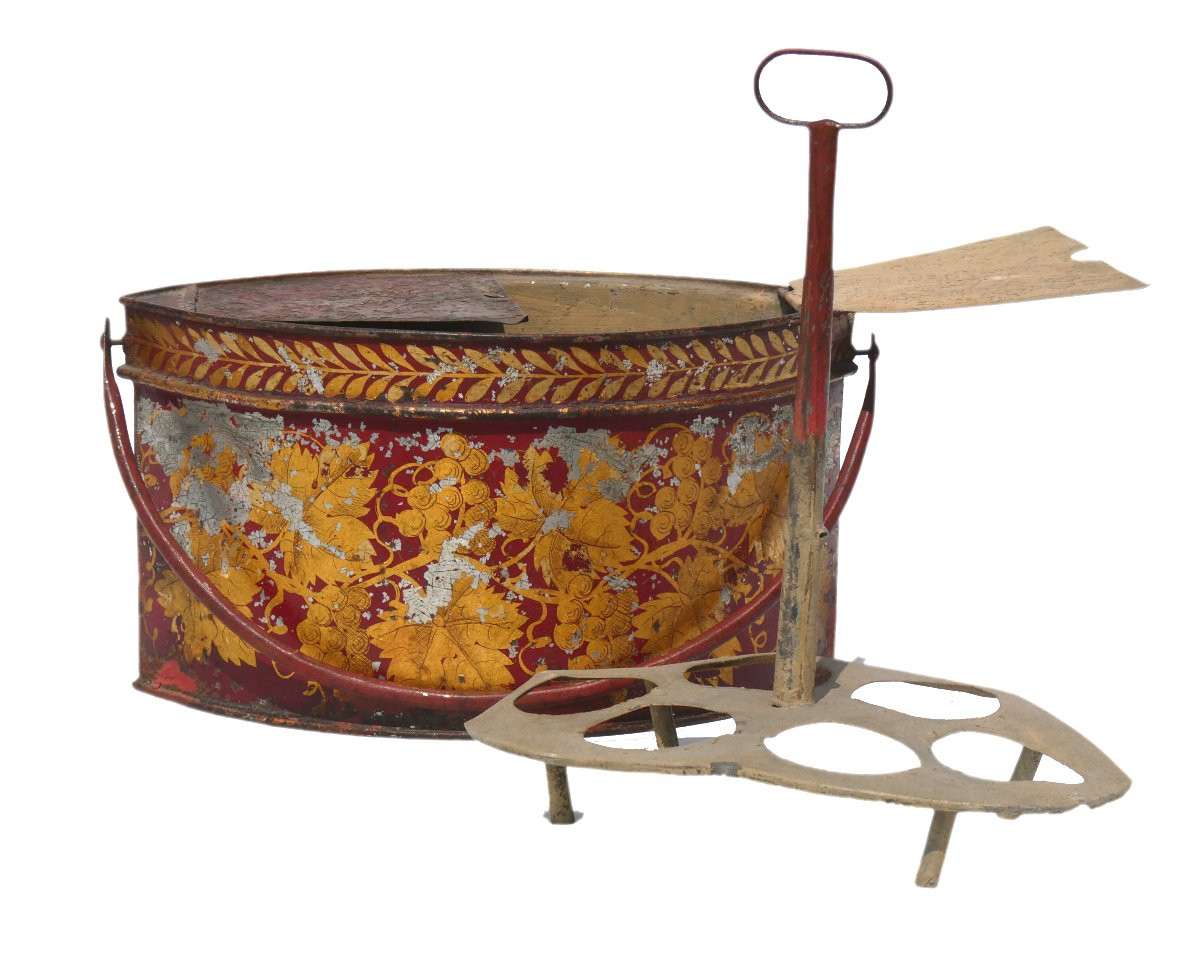 OEUFRIER EN TOLE EPOQUE PREMIER EMPIRE , ROUGE & OR XIXE , GRAPPES DE RAISIN , -photo-4