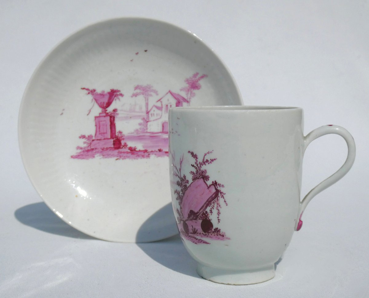 Tasse & Sous tasse En porcelaine XVIIIe siecle Decor à L'Antique Pourpe de Cassius , Manganese-photo-3