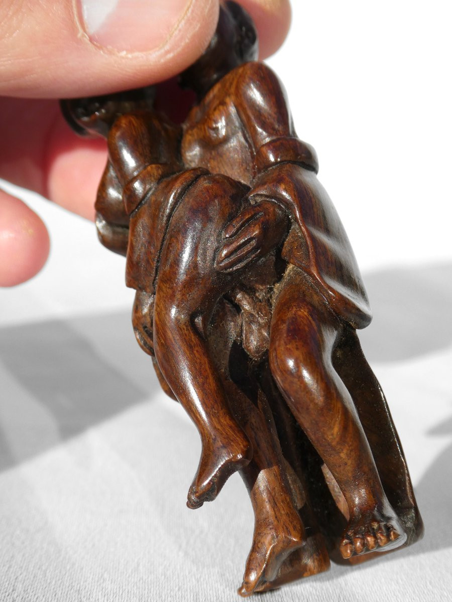 Okimono Erotique Signé En Bois Sculpté , Couple Enlacé Japon époque Taisho (1912-1928 ) Curiosa-photo-5