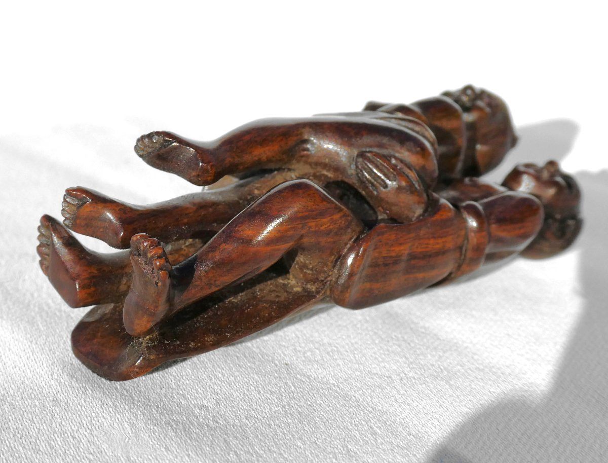 Okimono Erotique Signé En Bois Sculpté , Couple Enlacé Japon époque Taisho (1912-1928 ) Curiosa-photo-7