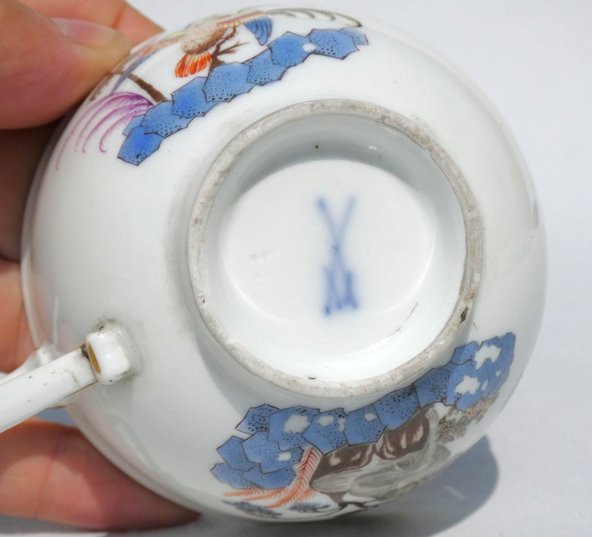 Meissen Porcelain Cup, Painted Monkey & Bird Decor, 18th Century, Chinoiserie-photo-1