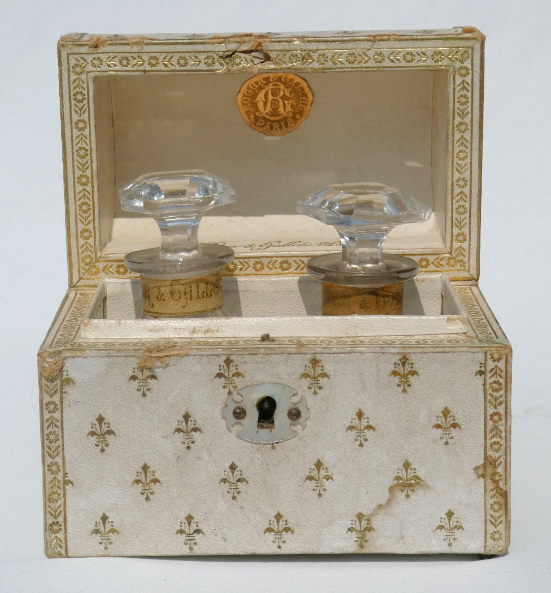 Cave A Parfum , Epoque Napoléon III , Flacons De Roger & Gallet , XIXe , Fleurs De Lys-photo-2