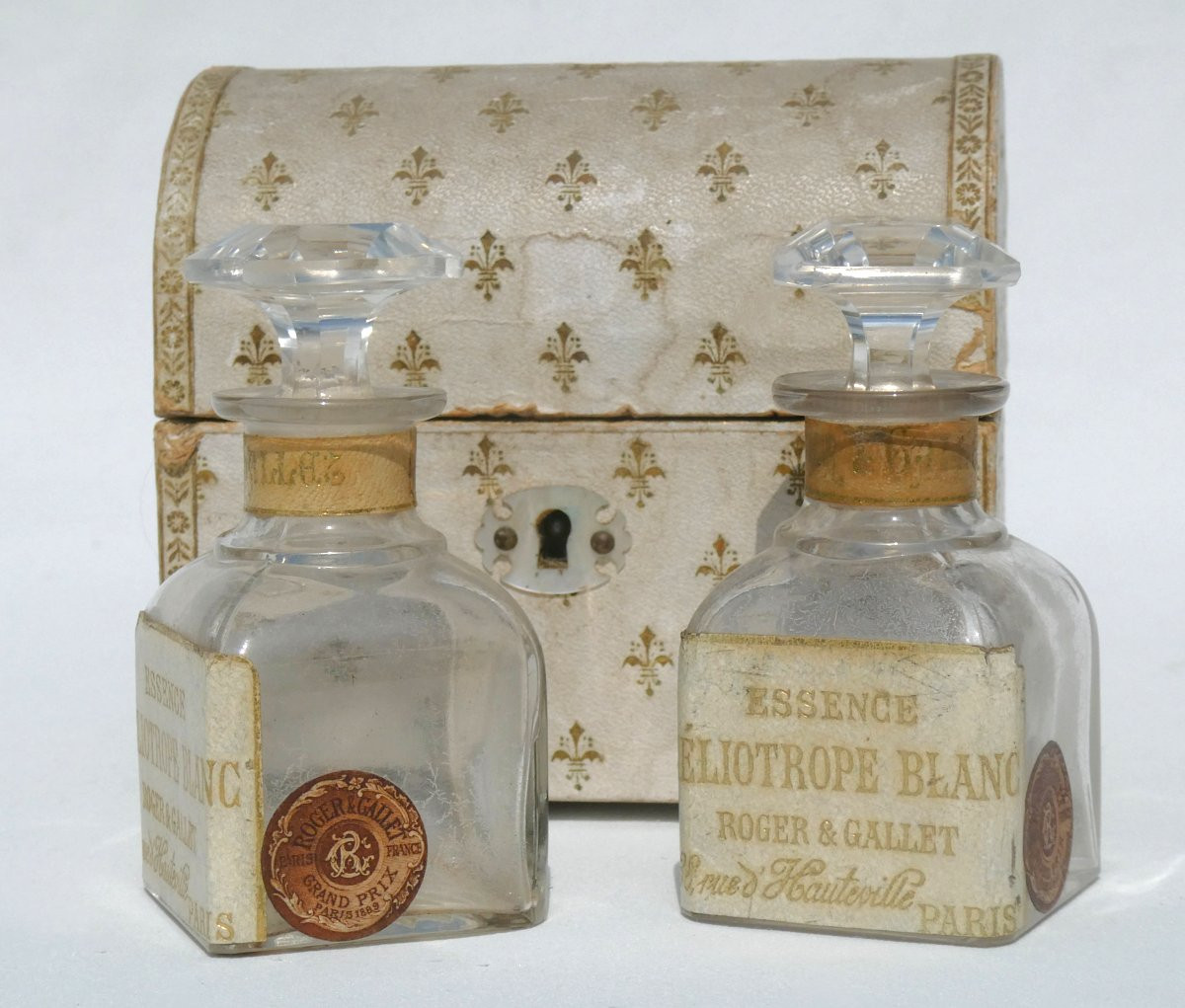 Cave A Parfum , Epoque Napoléon III , Flacons De Roger & Gallet , XIXe , Fleurs De Lys-photo-2
