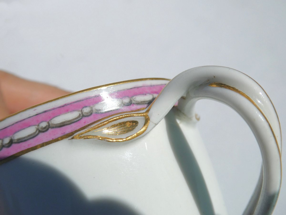 Cup & Saucer Vienna Porcelain 18th Century Grisaille Profile Decoration-photo-2